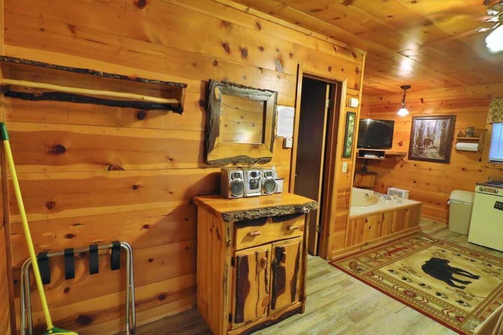 Alpine Mountain Sweetheart Cabin Jacuzzi #8 Helen Kültér fotó